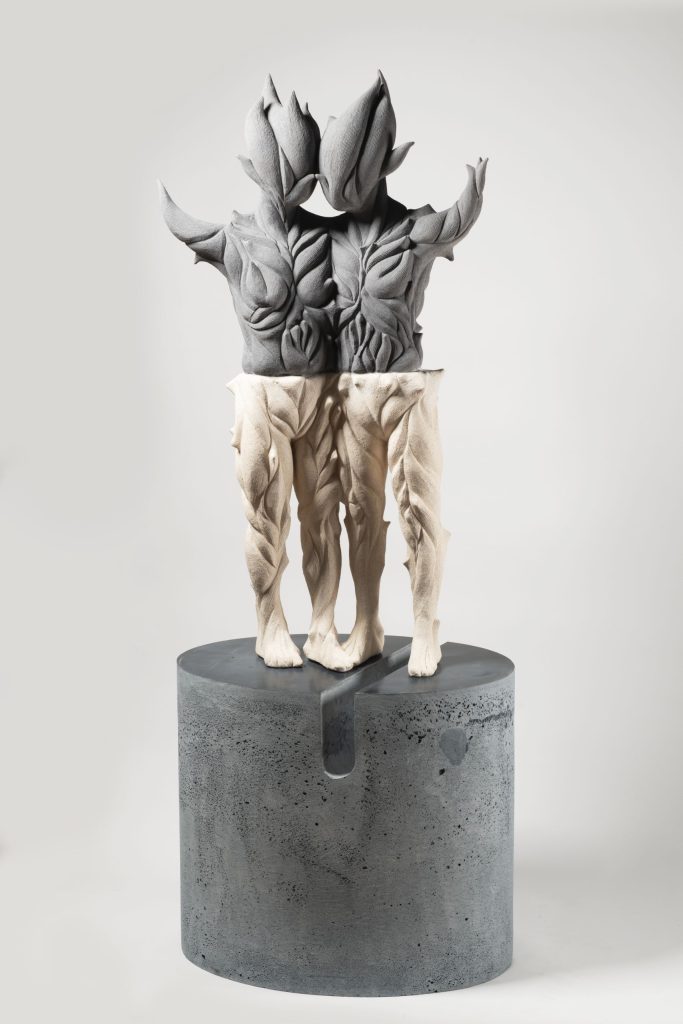 Best friends, 2023, keramika, 156x60x40 cm
